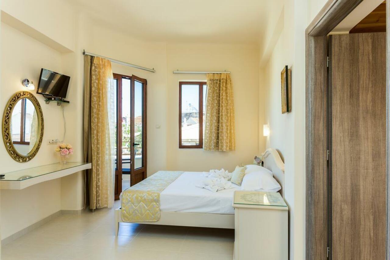 Polyxenia Suites 레팀노 외부 사진