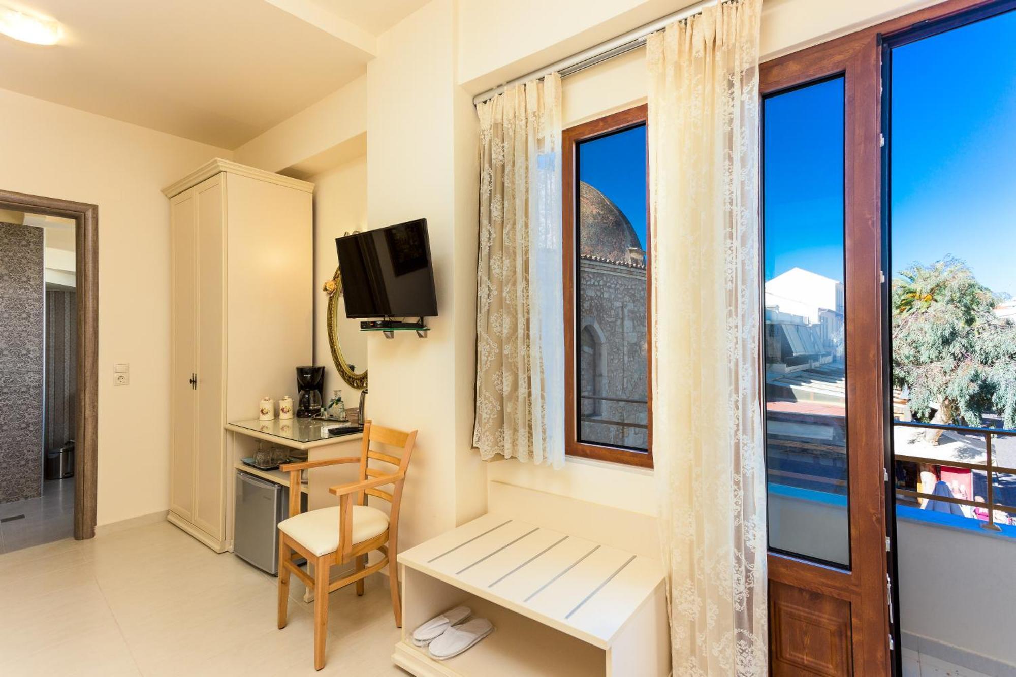 Polyxenia Suites 레팀노 외부 사진