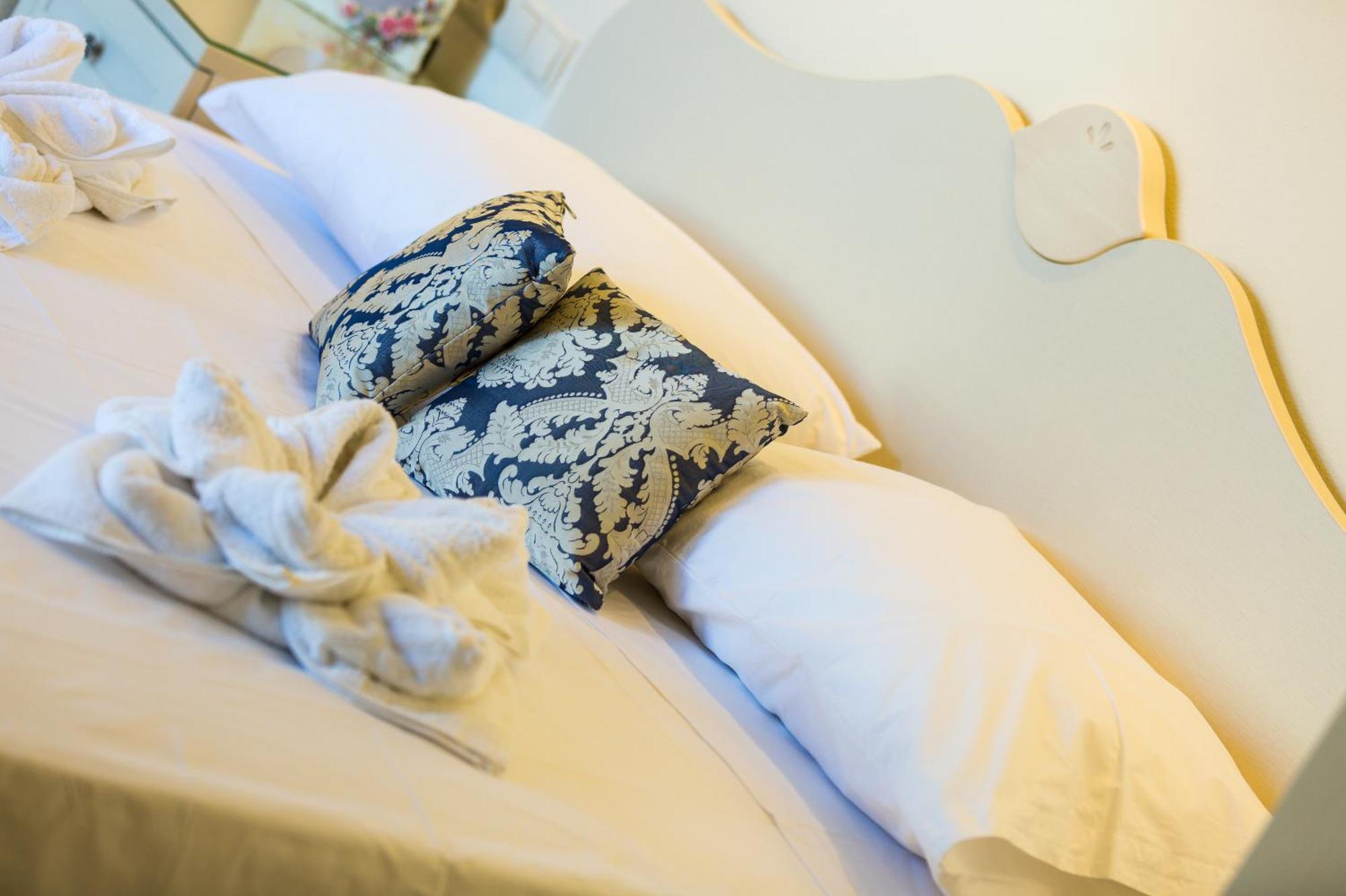 Polyxenia Suites 레팀노 외부 사진