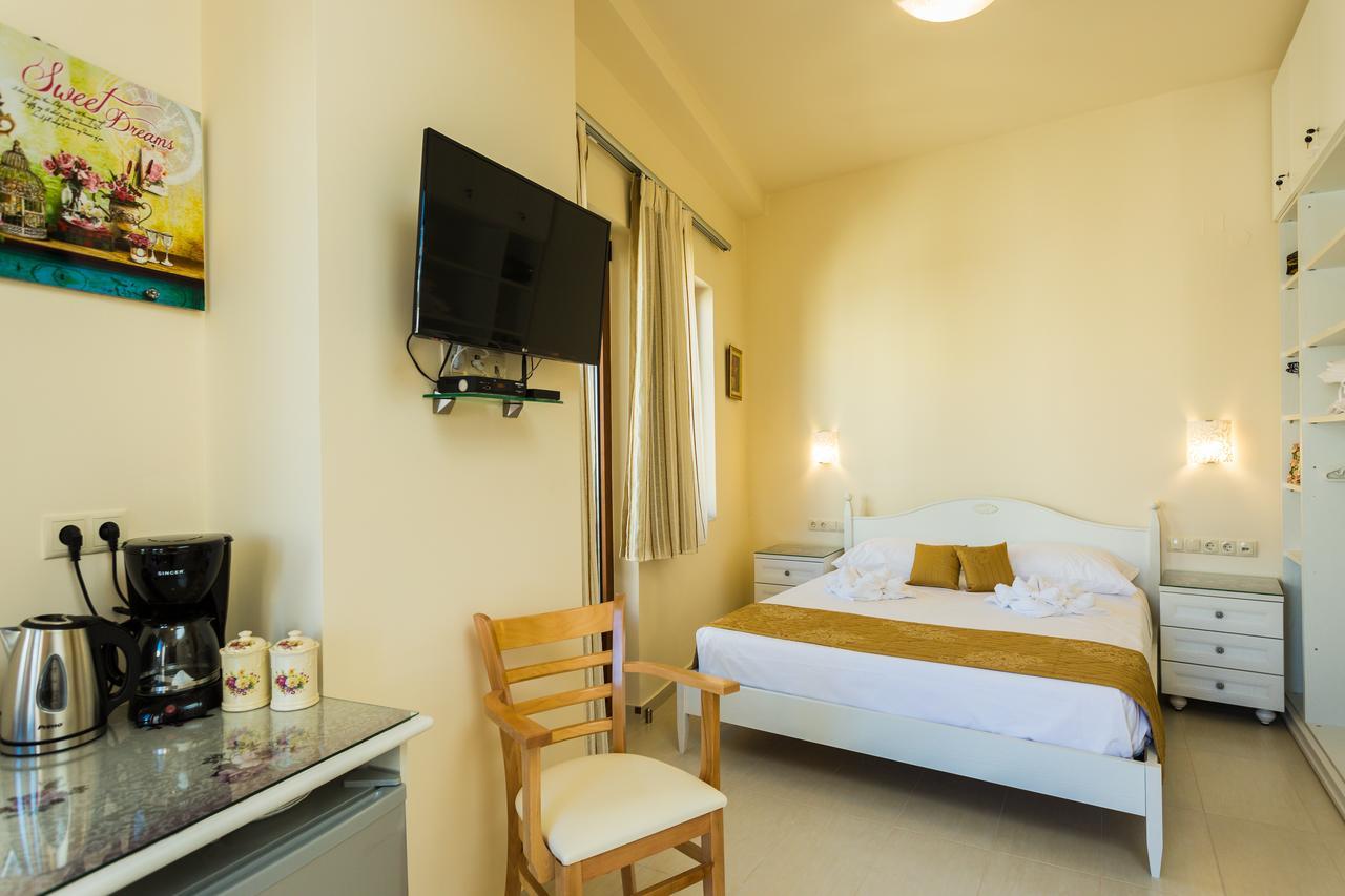 Polyxenia Suites 레팀노 외부 사진